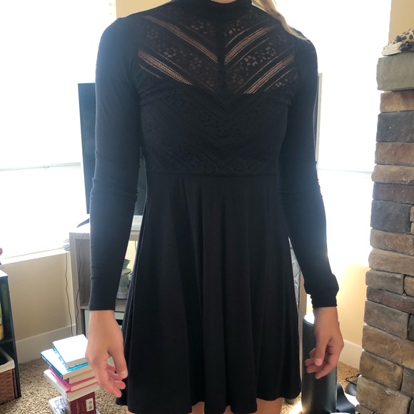 Forever 21 Dresses & Skirts - Black mini dress